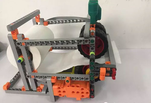 智能果殼箱，智慧出紙機(jī)……孩子們讓生活更智能！