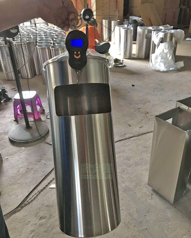 上海不銹鋼座地?zé)熁彝白愫裾娌膶?shí)料，確保質(zhì)量統(tǒng)一