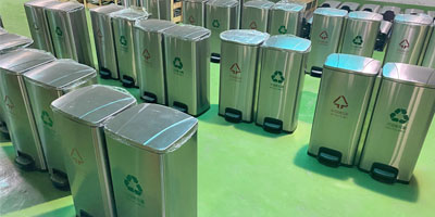 90L家用室內(nèi)不銹鋼腳踏三分類(lèi)垃圾桶欣方圳批量生產(chǎn)圖